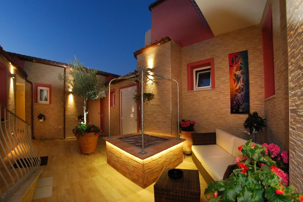 سانتا تيريزا غالّورا Smart Suite & Apartments المظهر الخارجي الصورة